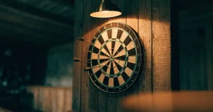 Darts-Wetten in der Schweiz: Regeln, Quoten und zwei Anbieter